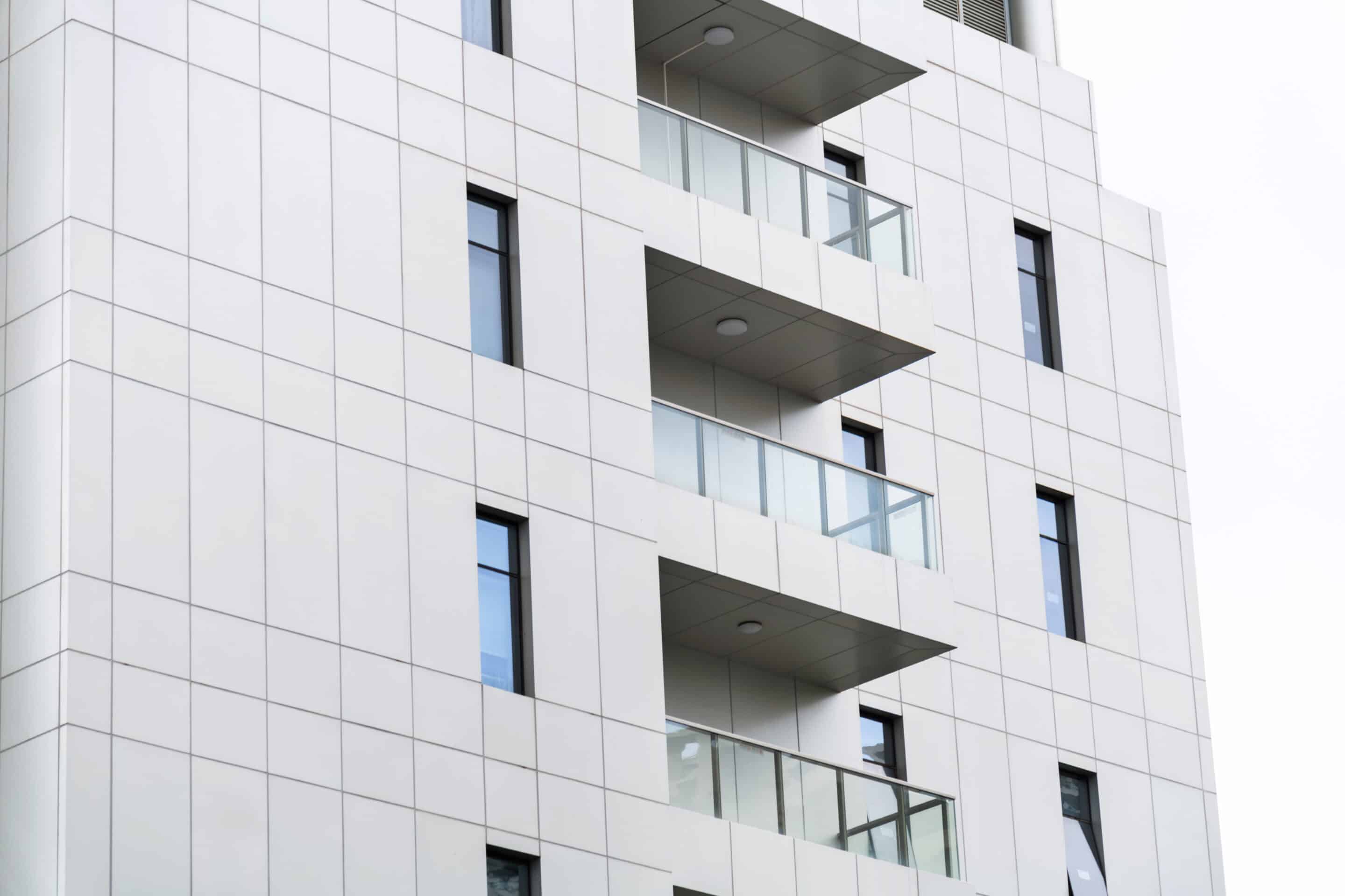 Sistemas de fachadas y usos técnicos