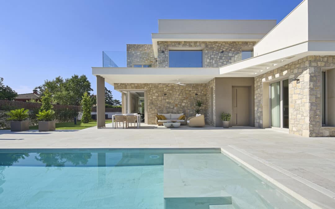 Piscina INOUT a Collbató