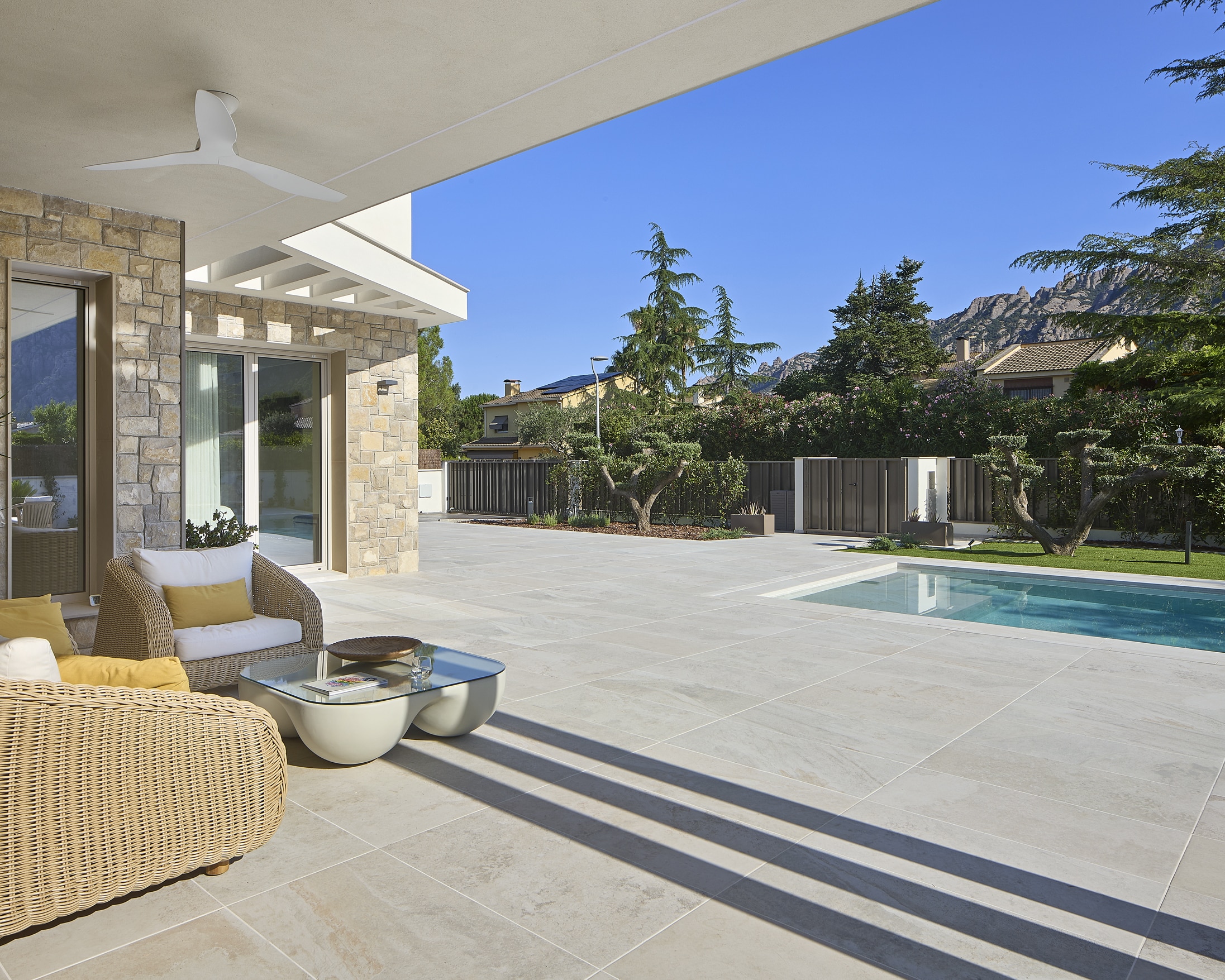 Piscina INOUT a Collbató