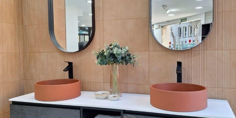 L’elegància del color terracota en el disseny de banys